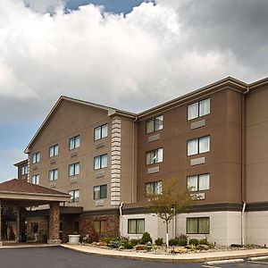 Comfort Inn & Suites Copley Akron Exterior photo