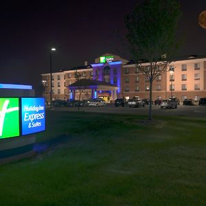 Holiday Inn Express And Suites Detroit North-Troy By Ihg Exterior photo