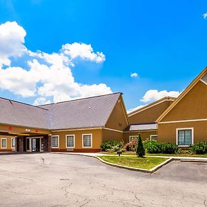 Deluxe Inn Wytheville Exterior photo