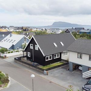Apartamento 3BR - Townhouse - Free Parking - Tórshavn Exterior photo