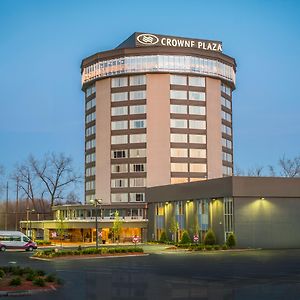 Hotel Crowne Plaza Saddle Brook By Ihg Exterior photo