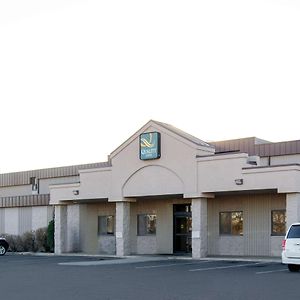 Quality Inn Bismarck I-94 Exterior photo