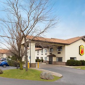 Super 8 By Wyndham Hebron Lowell Area Exterior photo