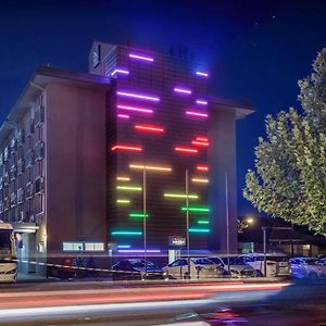 Hotel Mercure Albury Exterior photo