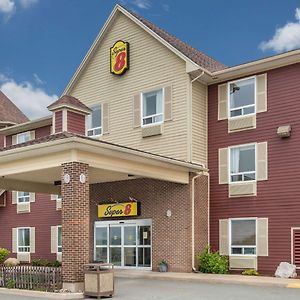 Hotel Super 8 By Wyndham Windsor Ns Exterior photo