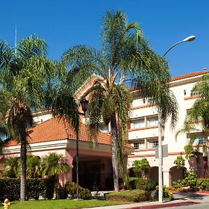 Hotel Ramada By Wyndham South El Monte Exterior photo