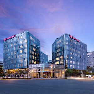 Hotel Crowne Plaza Shanghai Hongqiao By Ihg Exterior photo