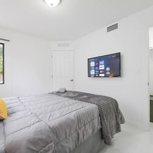 Wonderful Brand New Duplex 3 Bedroom 2,5 Bathrooms With Parking Miami Exterior photo
