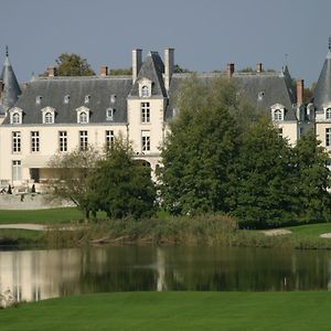 Chateau D'Augerville Golf & Spa Resort Exterior photo
