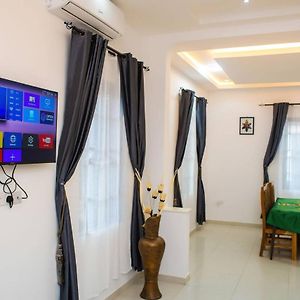 Apartamento William Ofori-Atta Fie Acra Exterior photo