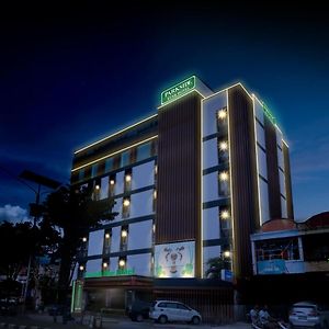Parkside Star Hotel Jayapura Exterior photo