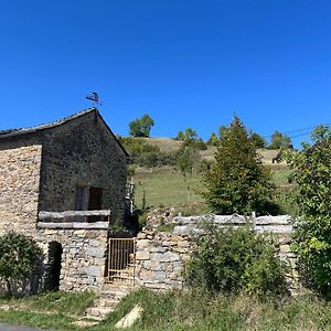 Apartamento Le col de Perjuret Fraissinet-de-Fourques Exterior photo