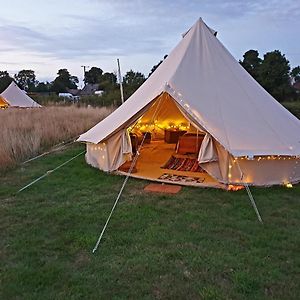 6M Bell Tent With Log Burner Located Near Whitby Liverton Exterior photo