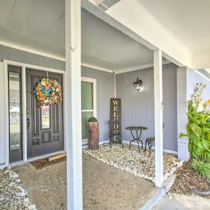 Vibrant Terrytown Home With Yard About 6 Mi To Nola Exterior photo