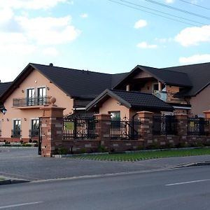 Hotel Dworek Saski Radom Exterior photo