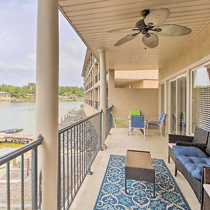 Lakefront Hot Springs Condo With Balcony And Boat Slip Exterior photo