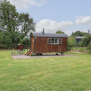 Brown Hare Shepherds Hut Villa Brecon Exterior photo