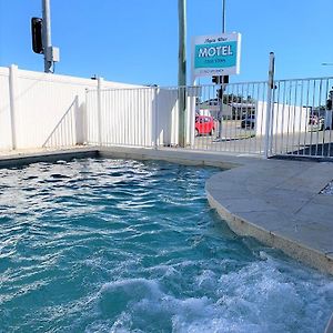 Aqua Blue Motel Gold Coast Exterior photo