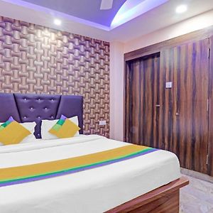 Itsy By Treebo - Hotel Royal Galaxy New Bairahana Allahabad Prayagraj Exterior photo