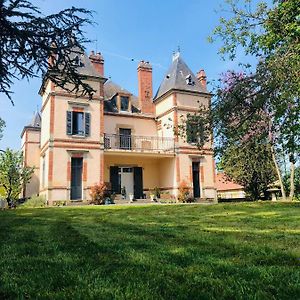 Château Ségot Neuilly-le-Réal Exterior photo