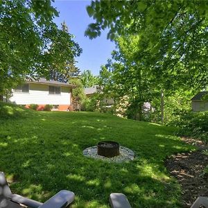 Adorable 1 Bedroom Suite With Kitchen Fireplace Cambridge Exterior photo