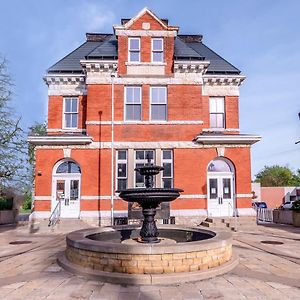 Sandwich Boutique Hotel Windsor Exterior photo