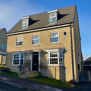 Holly House - Executive Rural Home With Jacuzzi Penistone Exterior photo