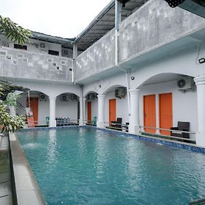 Hotel Reddoorz Syariah Near Exit Toll Puncak Bogor Exterior photo
