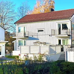 3 Rooms With Private Kitchen & Private Bathroom 5B Gävle Exterior photo