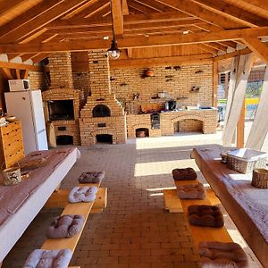 Harghita Log Houses Izvoare  Exterior photo