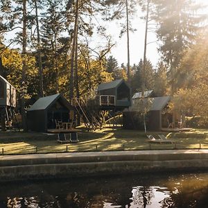 Luxury Glamping Chocolate Village Máribor Exterior photo