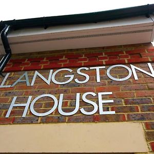 Langston House: 2 Bed, 2 Bath Luxury Apartment Hedgerley Exterior photo