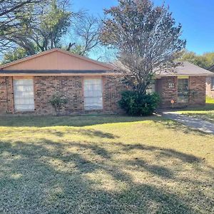 New! Fun Just 20 Min From Dallas 3-Brm Home Garland Exterior photo