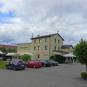 Hotel Zajazd Stary Mlyn Świdwin Exterior photo