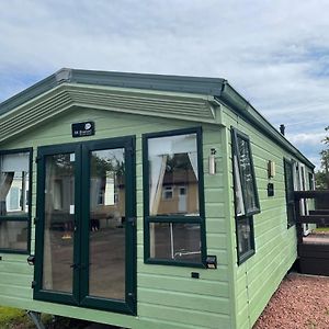 2-Bedroom Caravan In Uddingston, Glasgow Exterior photo