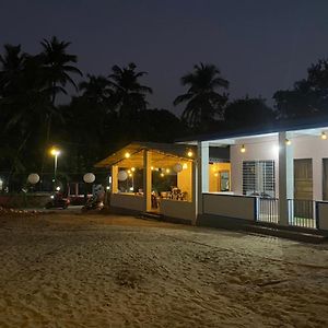 Chaitanya Beach Resort Tarkarli Mālvan Exterior photo