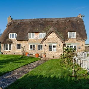 The Thatch House Villa Woolstone  Exterior photo