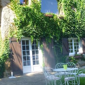 Hotel La Rolandiere Faverges-de-la-Tour Exterior photo