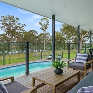 Lake House Family Stay - Pool, Firepit, Games Room Nabiac Exterior photo