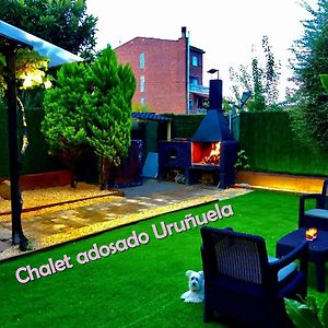 Chalet Adosado Con Garage Y Terreno Villa Urunuela Exterior photo