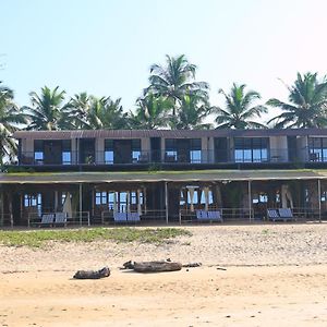 Hotel Madhu Huts Agonda Exterior photo