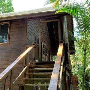 Apartamento Tropical Treehouse Sandy Bay Exterior photo