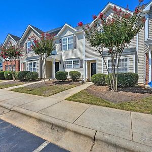 Cozy Greensboro Townhome About 7 Mi To Unc Campus Exterior photo