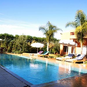 Jolie villa moderne avec piscine privée. Marrakesh Exterior photo