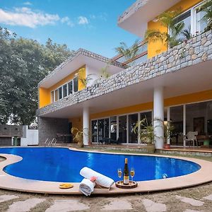 Stayvista At The Hideout With Private Outdoor Pool Kurukshetra Exterior photo