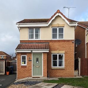 3 Bedroom Detached By The Sea Prestatyn Exterior photo