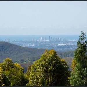 Hotel Spectacular Gold Coast Skyline Views Mount Tamborine Exterior photo