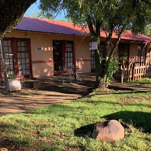 Hotel Eden Guest Farm Bloemfontein Exterior photo
