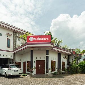 Hotel Reddoorz Syariah @ Jalan Panglima Polim Lampung Bandar Lampung Exterior photo