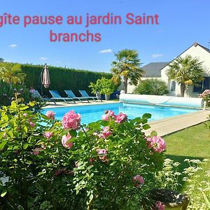 Gite Pause Au Jardin Saint-Branchs Exterior photo